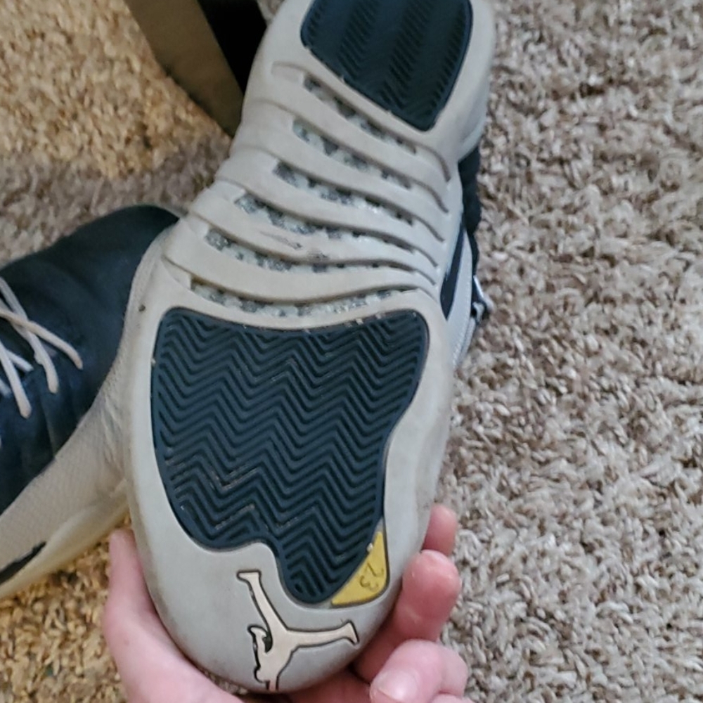 12s - Picture 3 of 4